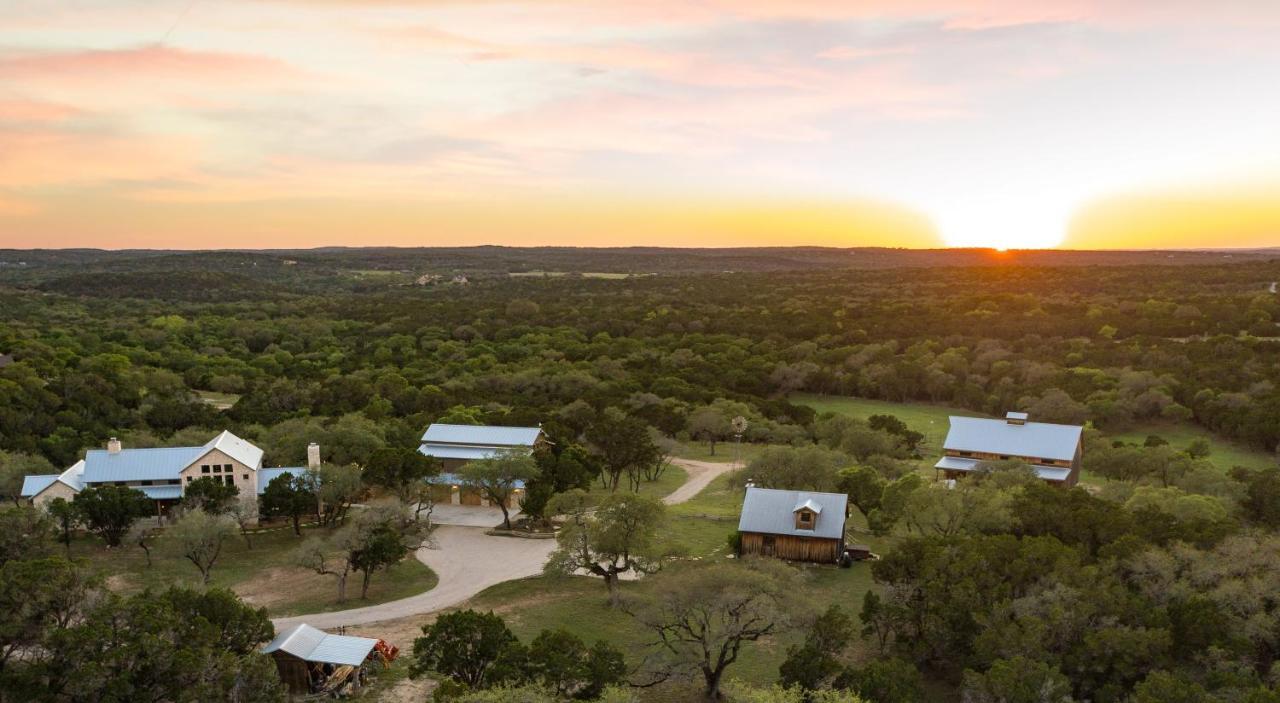 Inn At Sunset Mill Ranch Wimberley Exterior photo