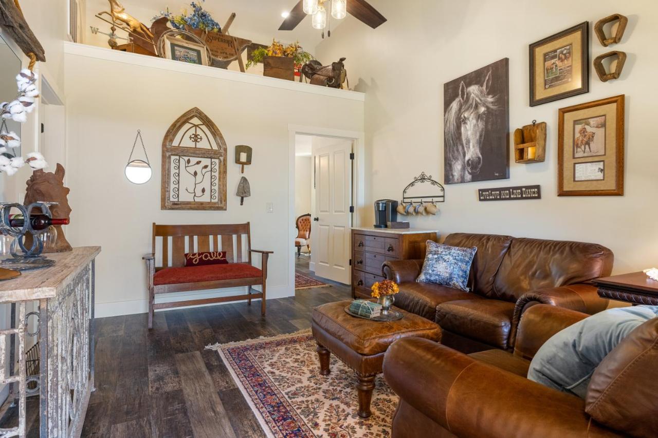Inn At Sunset Mill Ranch Wimberley Exterior photo